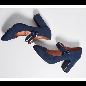 Strappy Tappin' Mary Jane Heel